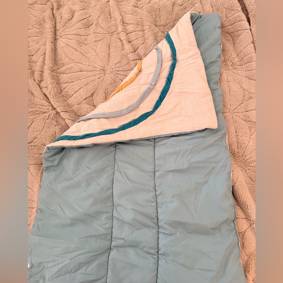 Itzy Ritzy Bitzy Bespoke Rainbow Tummy Time Play Mat. - Picture 6 of 8